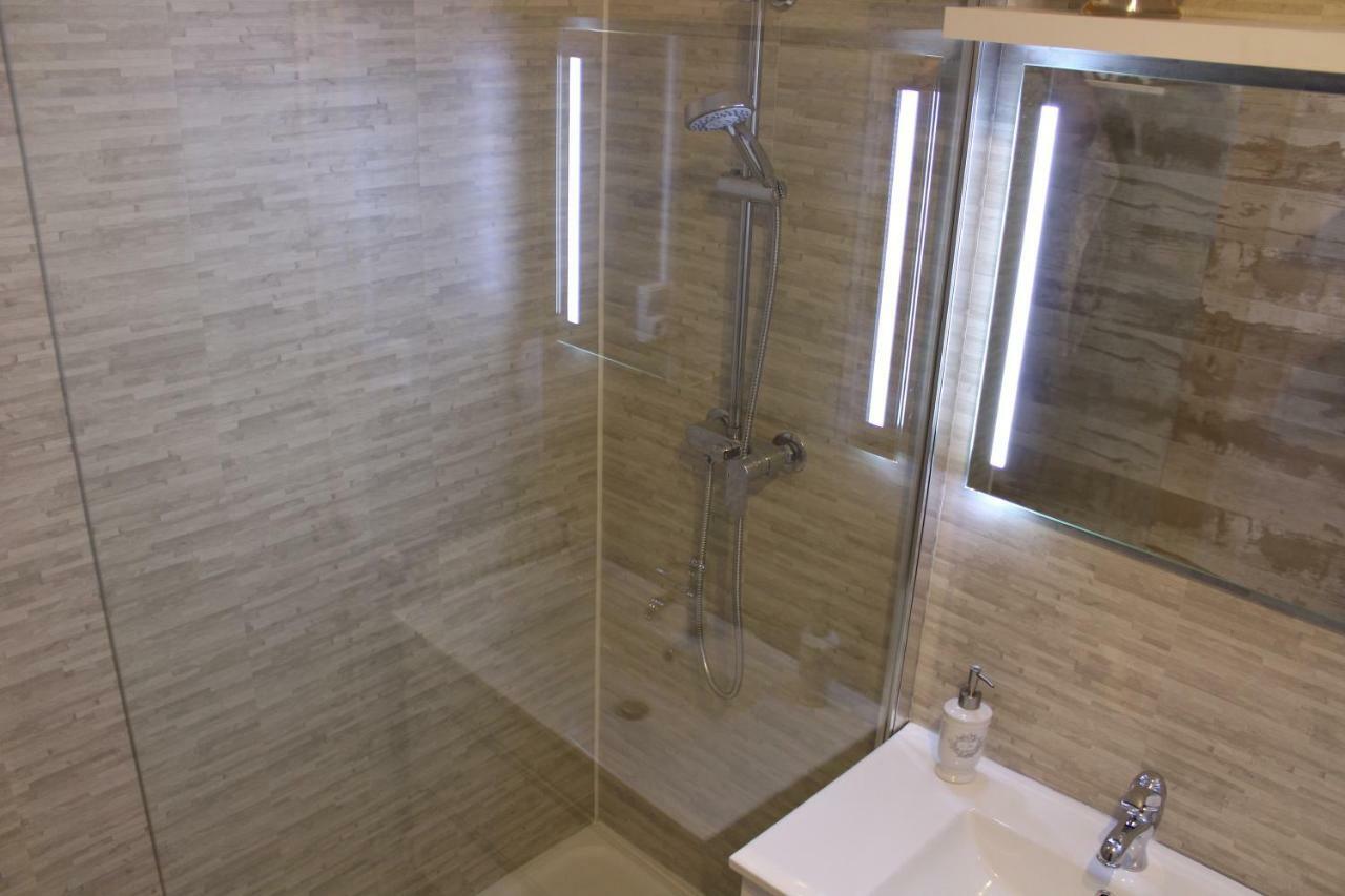 Appartement Place Leclerc 브장송 외부 사진